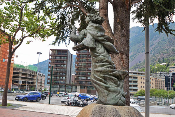 Les Escaldes-Engordany, Estatua Arnalda de Caboet Les Escaldes-Engordany, Estatua Arnalda de Caboet
