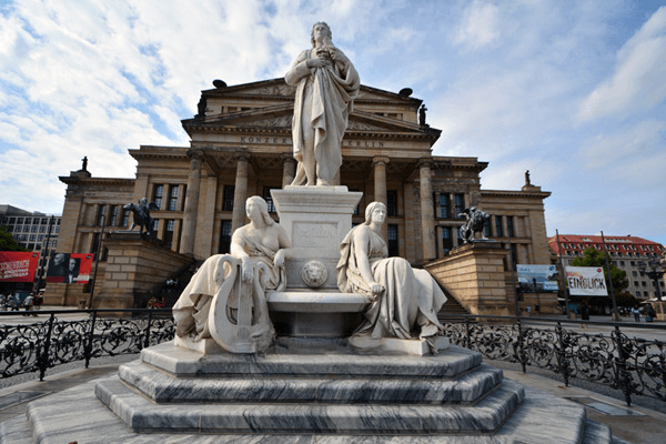 Berlin, Monumento a Friedrich Schiller