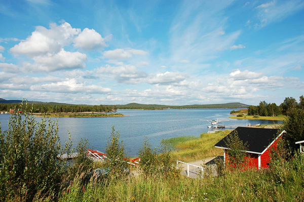 Inari, Lago