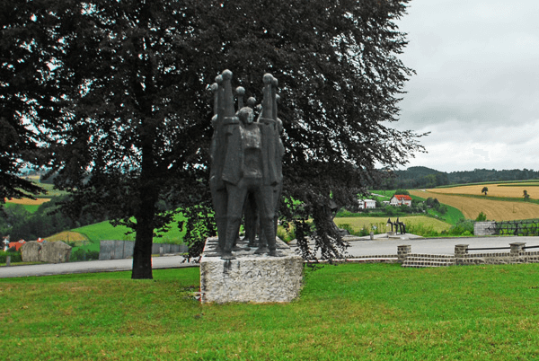 Campo de concentración de Mauthausen, Parque de los Monumentos