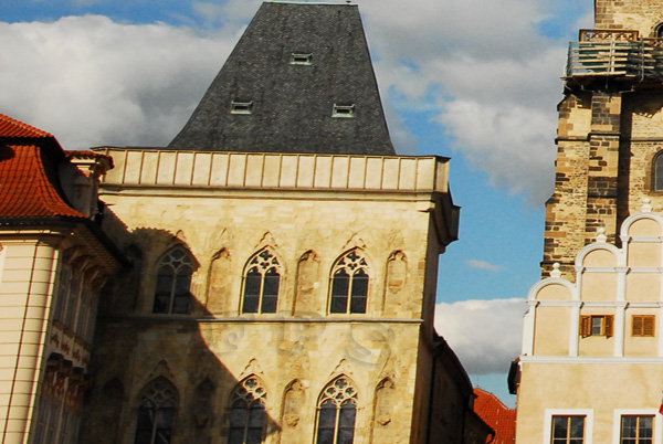 Praga, La Casa de la Campana de Piedra y Palacio Golz-Kinsky