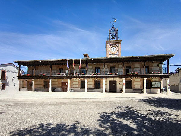 Casarrubuelos, Edificio del Ayuntamiento