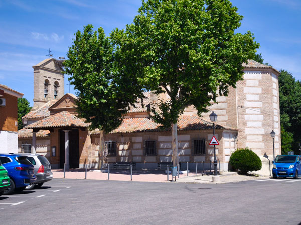 Casarrubuelos, Iglesia Parroquial de Santiago Apóstol
