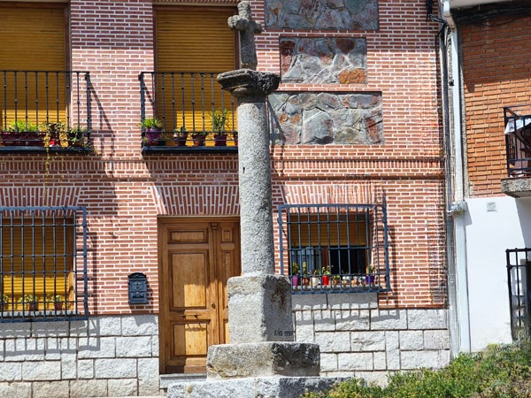 Navalcarnero, Cruz de los Cardeñas