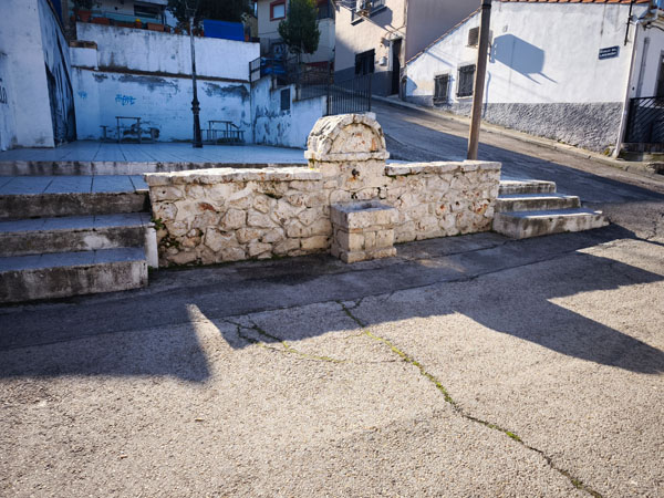 Anchuelo, Fuente del Arzobispo y antiguo lavadero