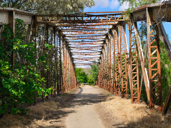 Mejorada del Campo, Puente de hierro sobre el río Jarama
