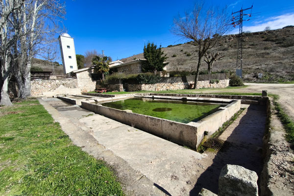 Pezuela de las Torres, Fuente de abajo o de los cinco caños
