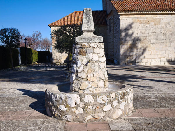 Santorcaz, Fuente de la Plaza de San Torcuato