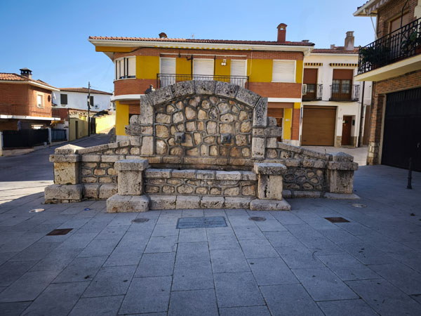 Santorcaz, Fuente de la Plaza de la Constitución