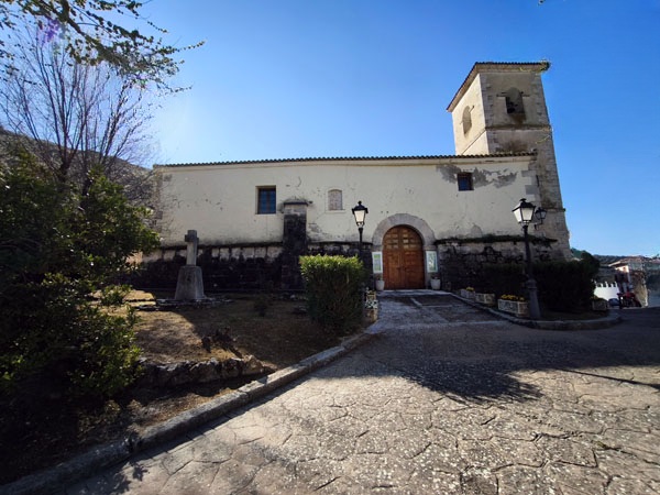 Valverde de Alcalá, Iglesia Parroquial Santo Tomás Apóstol