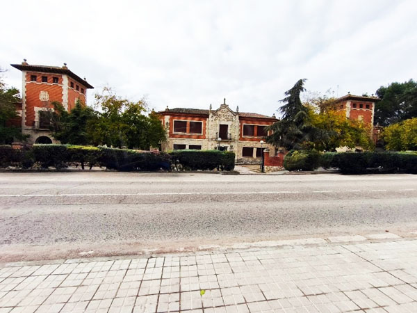 Chinchón, Grupo Escolar Rafael y Joaquín Ortiz de Zárate