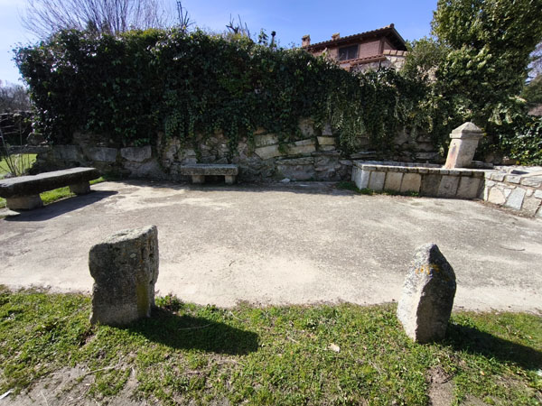 Sieteiglesias, Fuente y área de descanso