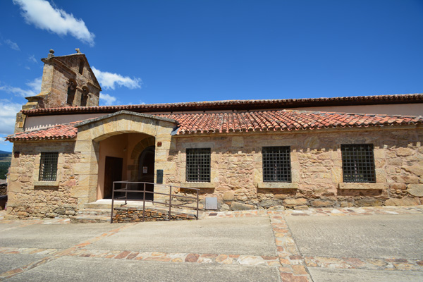 Madarcos, Iglesia Parroquial de Santa Ana