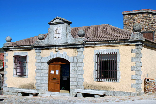 Prádena del Rincón, Antiguo Ayuntamiento