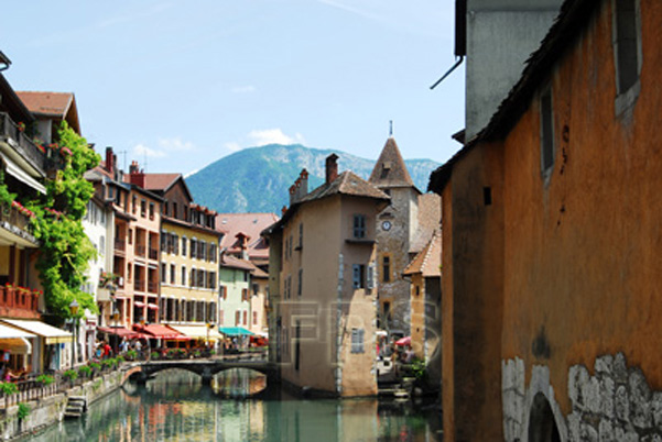 Annecy, Canal del río Thiou y Palais de I'sle
