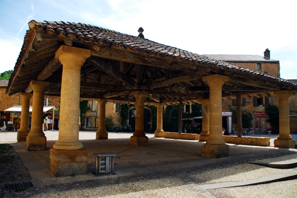 Le Halle o Mercado de Cadouin