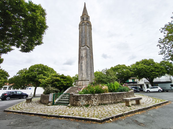Saint-Pierre-d'Oléron, linterna de los muertos