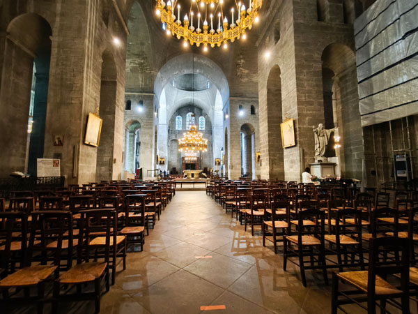 Périgueux, interior de la Catedral de Saint-Front