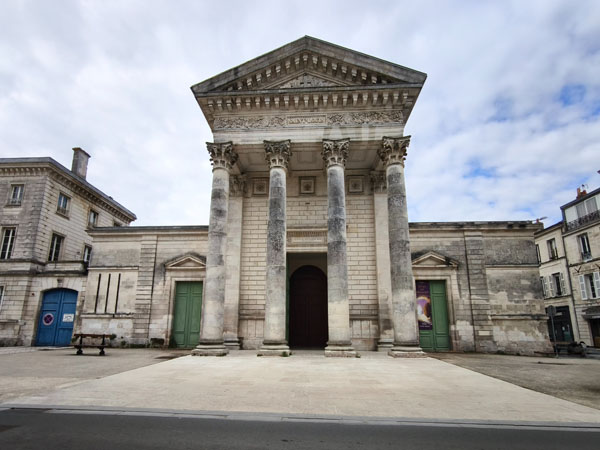 Rochefort, Iglesia de San Luis