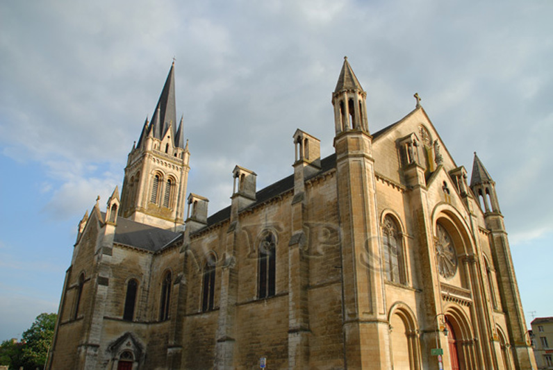Niort, Iglesia de Saint-Hilaire