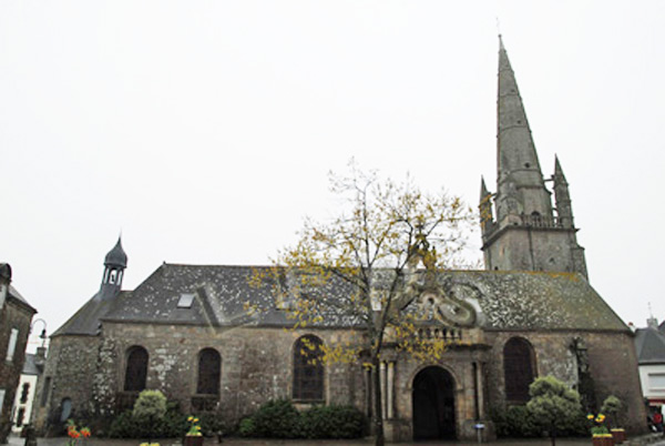 Carnac, Iglesia de Saint Cornély