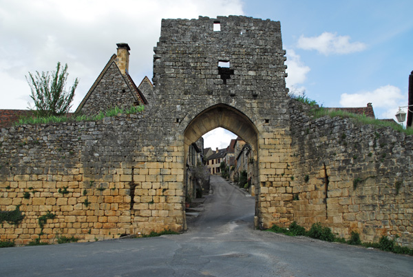 Domme, Porte Delbos