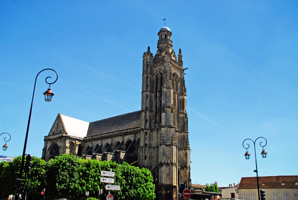 Compiegne, Iglesia de Santiago