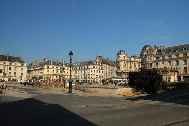 Orléans, Place du Martroi