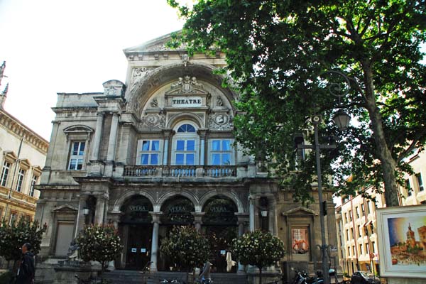 Aviñon, Teatro y Ópera