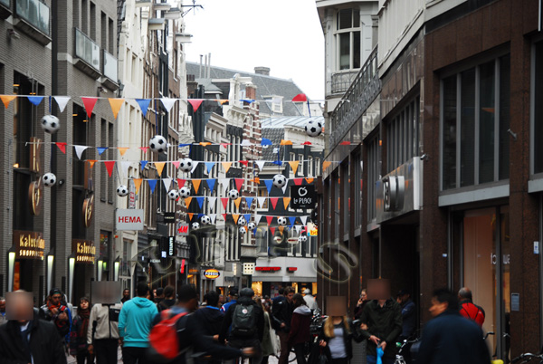 Amsterdam, Calle Kalverstraat