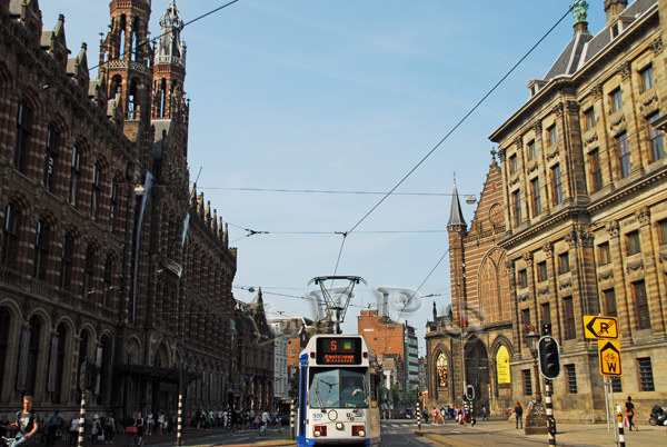 Avenida Niuewezijds Voorburgwal