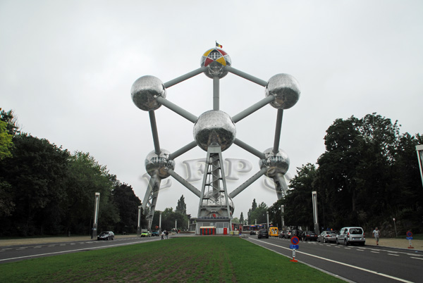 Bruselas, El Atomiun en el Park Van Llaken