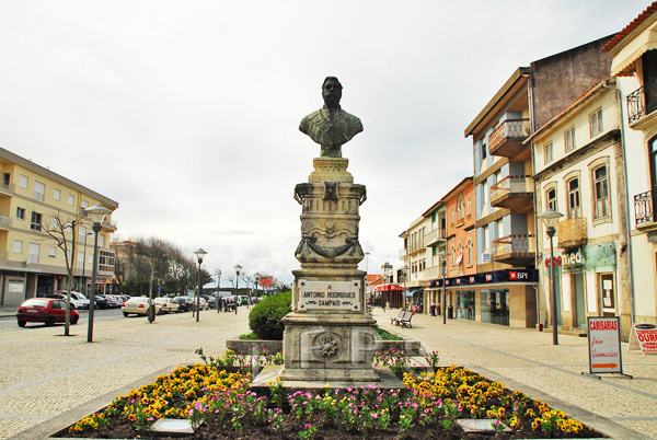 Esposende, Busto de Antonio Rodrigues Sampiao