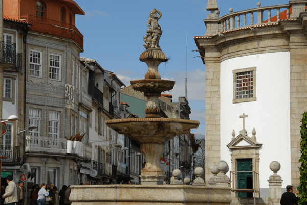 Barcelos, Fuente de San Juan Evangelista