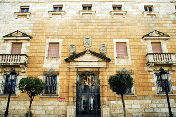 Ciudad Rodrigo, Palacio del Conde de Alba de Yeltes